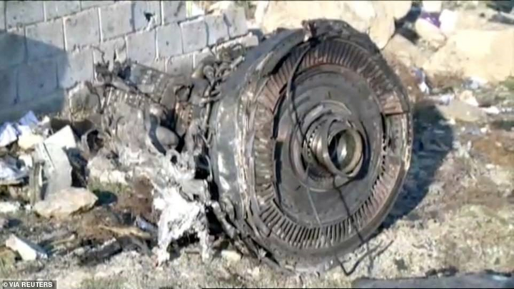 Ukraine yêu cầu Iran trả lại hộp đen máy bay rơi